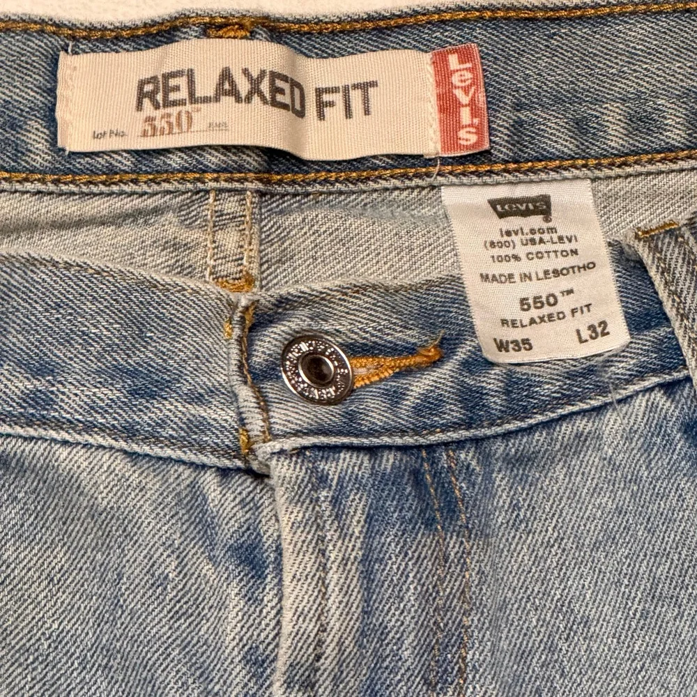 Men's Levi's Relaxed Fit Light Wash Jeans Waist 35x32